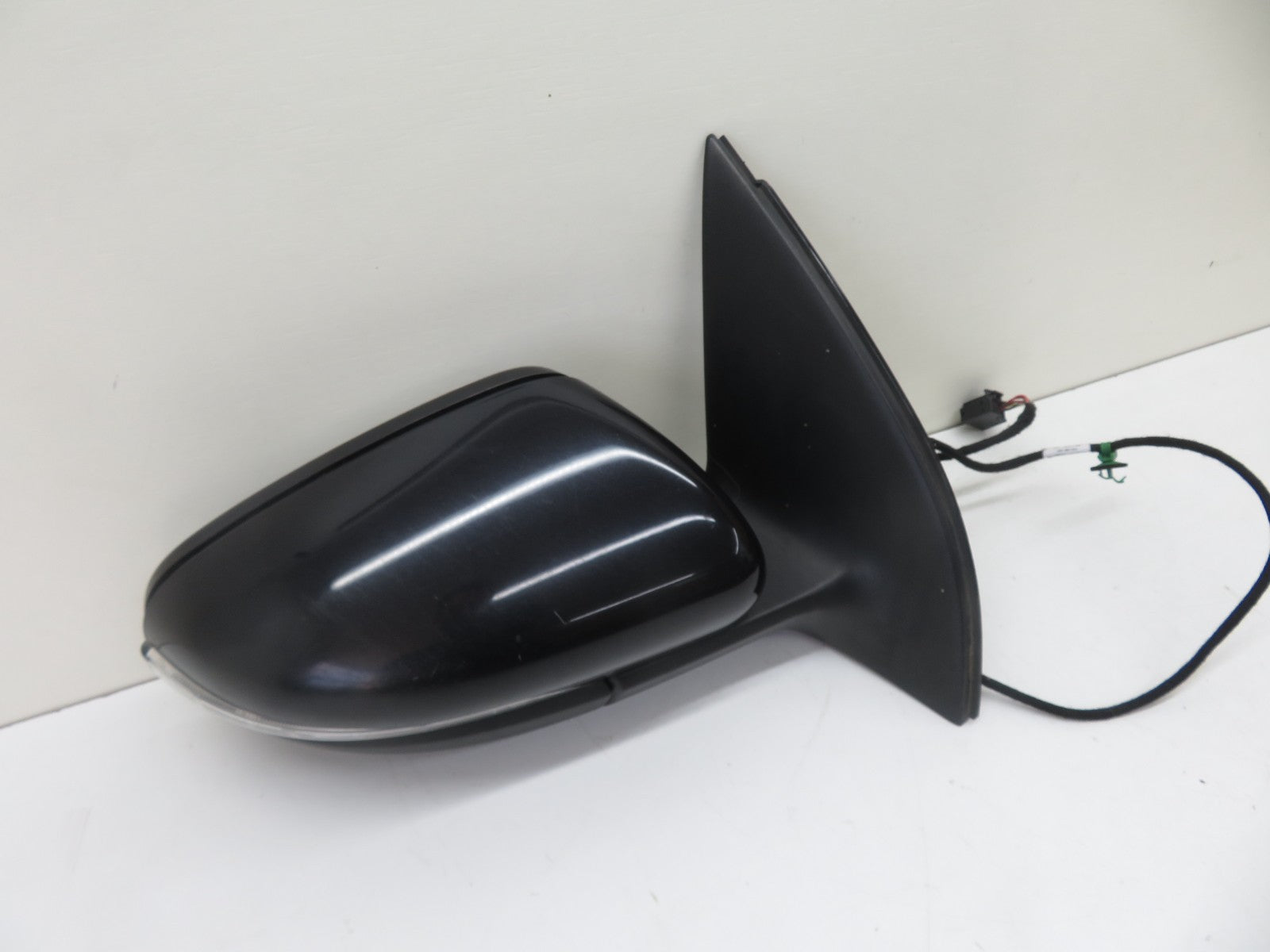VW GOLF MK6 OS DRIVER SIDE DOOR WING MIRROR BLACK 2009-2013 1500-4