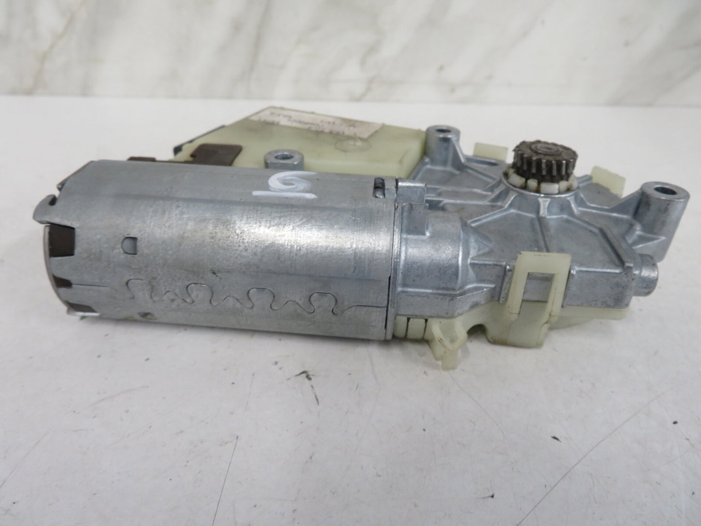 PEUGEOT 307 SW SUNROOF MOTOR 1700469J 2005-2008 VWMIX1642-6