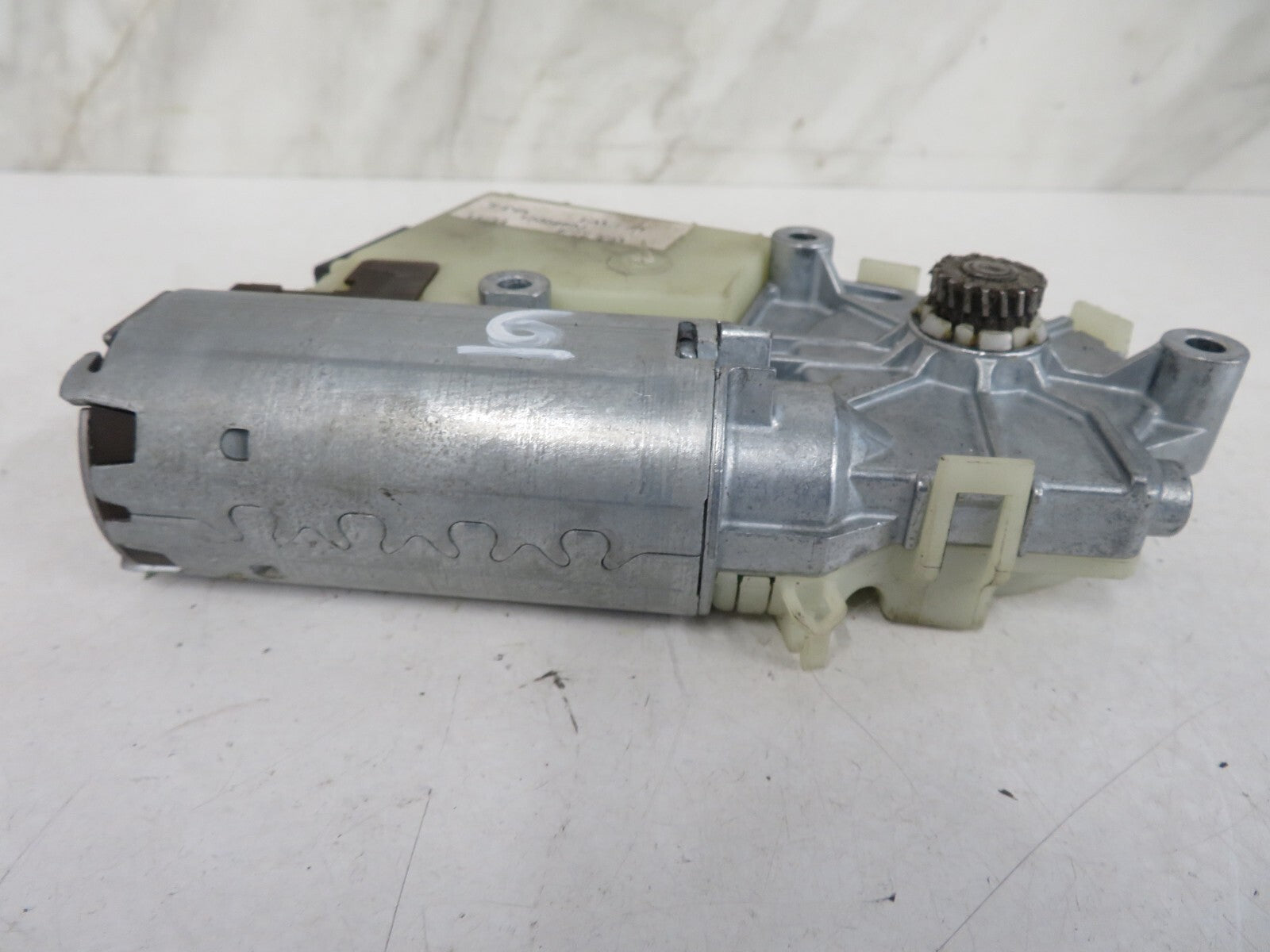 PEUGEOT 307 SW SUNROOF MOTOR 1700469J 2005-2008 VWMIX1642-6