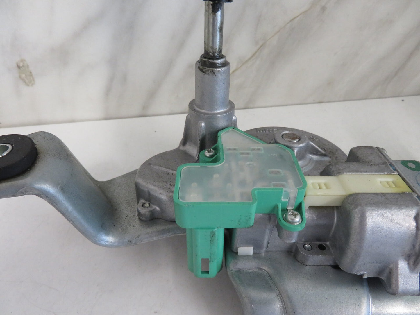 PEUGEOT 4007 REAR WIPER MOTOR 2007-2012 A1315-5