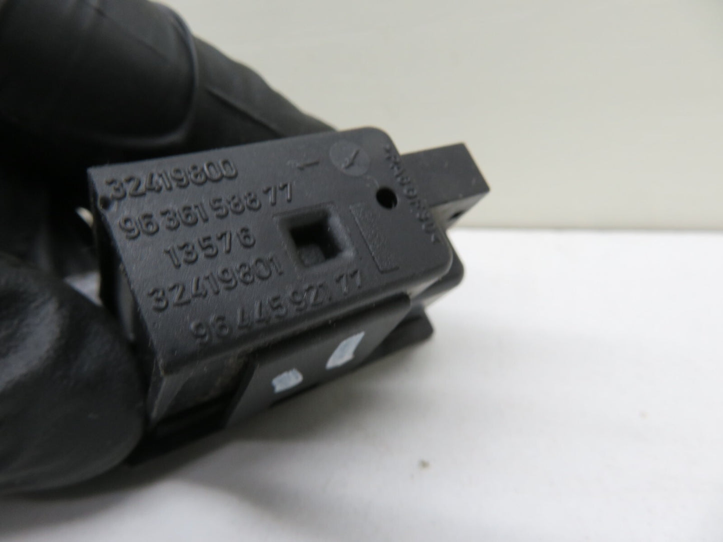 CITROEN C8 DRIVER HEATED SEAT SWITCH 9644592177 2006-2010 1728-11