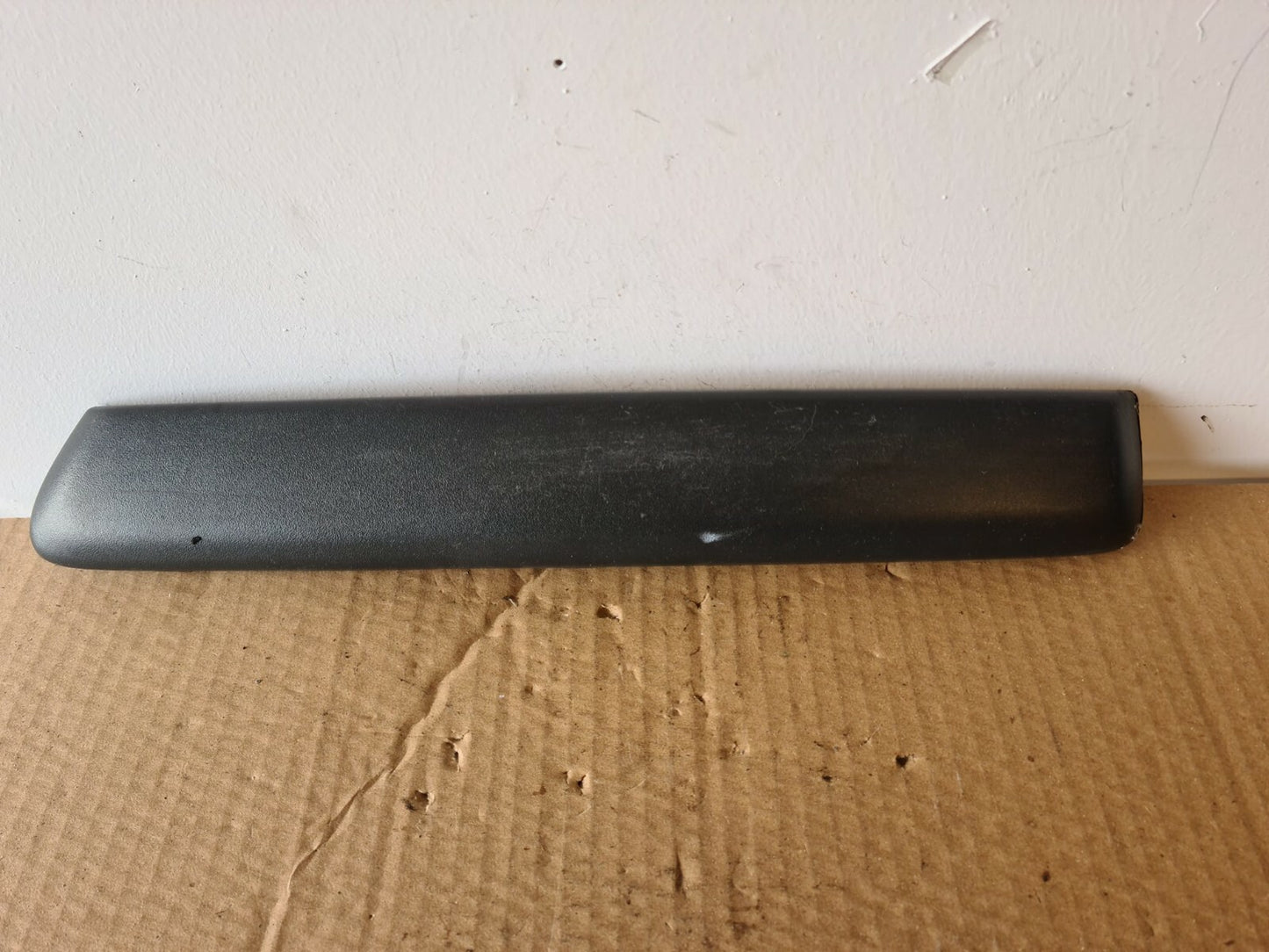 FORD FOCUS MK2 OS FRONT BUMPER TRIM 2004-2007 A34 NO2