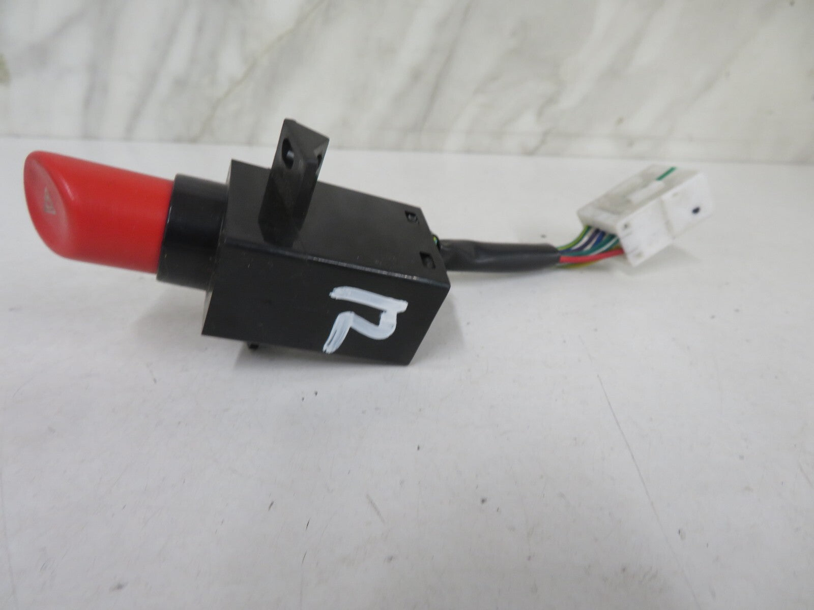 ROVER CITY ROVER HAZARD SWITCH 2003-2005 1642-12