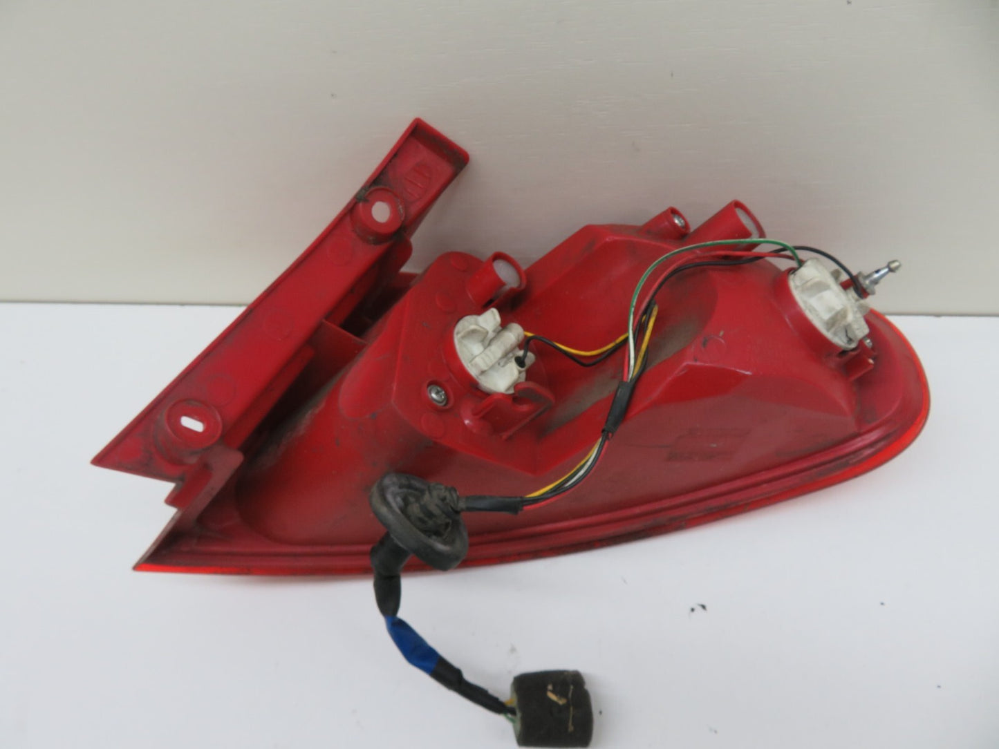 CHEVROLET LACETTI NSR REAR DRIVER TAIL LIGHT OUTER 2004-2010 1434-3