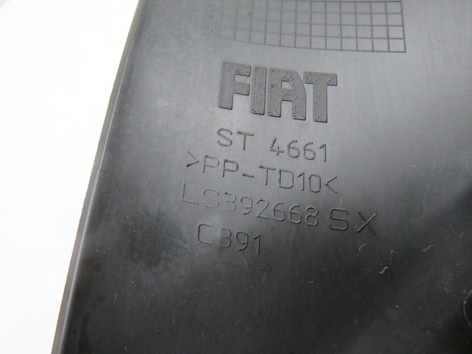 FIAT 500 NS PASSENGER INTERIOR A PILLAR TRIM INTERSCOPE  2007-2012