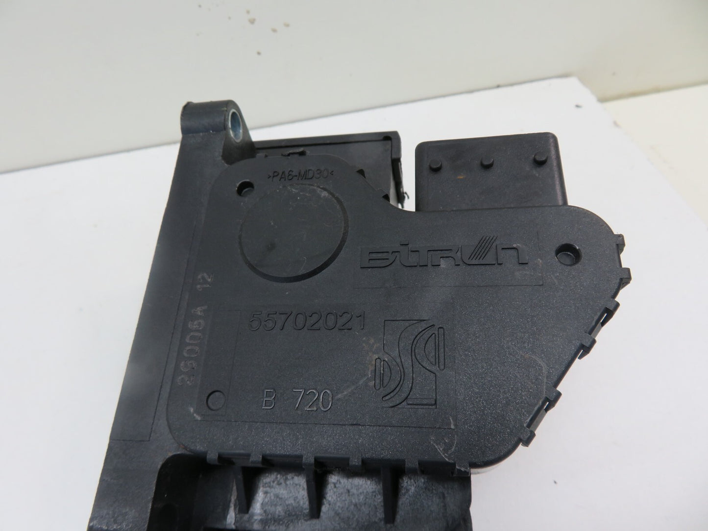 VAUXHALL CORSA D THROTTLE PEDAL 55702021 2006-2011 1700-11