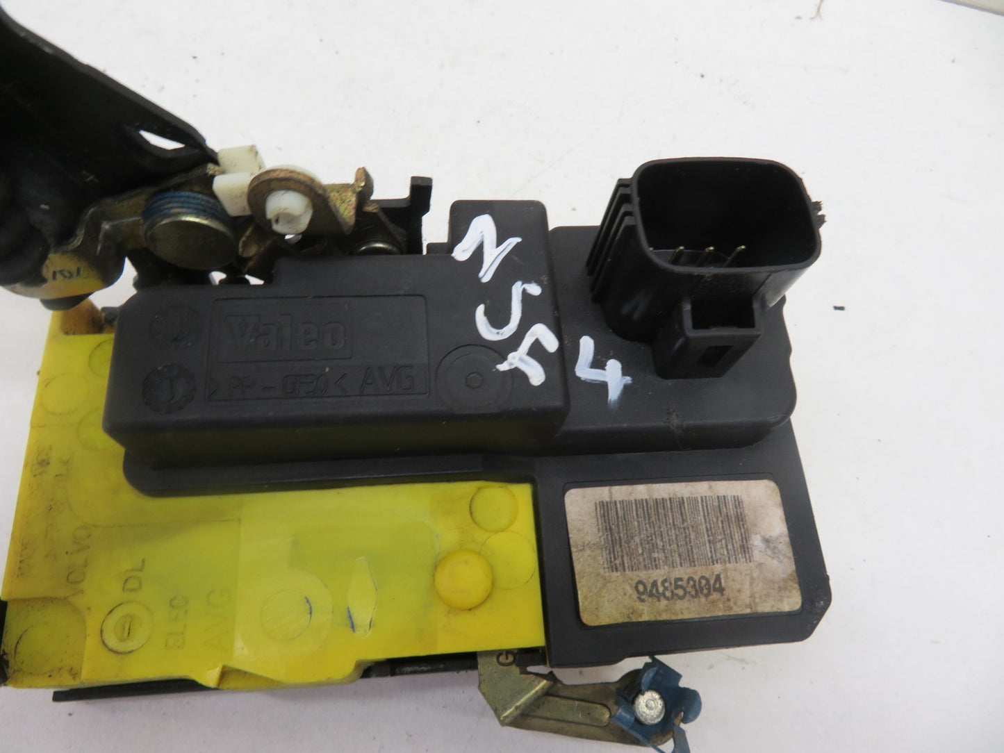 VOLVO V70 MK2 NSF PASSENGER FRONT DOOR LOCK CATCH 2000-2007 1241-4