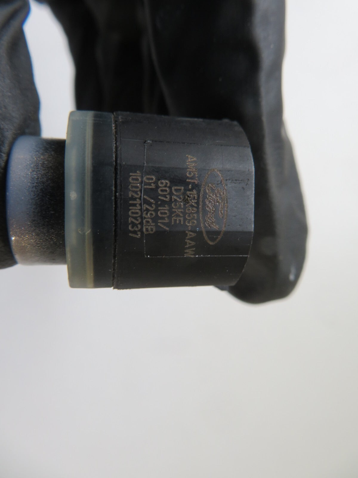 FORD C MAX GRAND REAR BUMPER PARKING SENSOR AM5T-15K859-AAW 2011-2015 1037-12