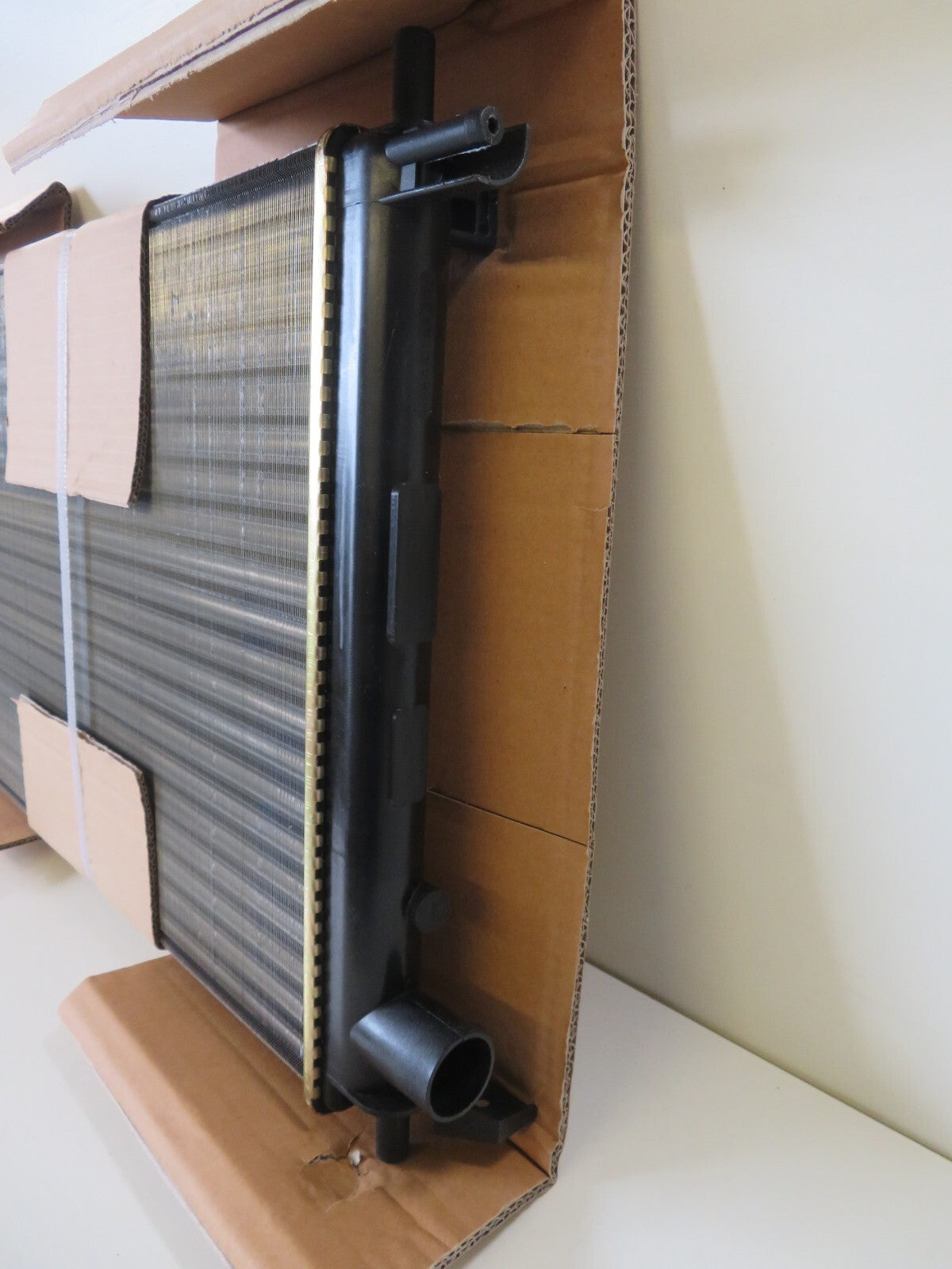 ENGINE COOLING RADIATOR FOR VW BEETLE VWA2174 1999-2004