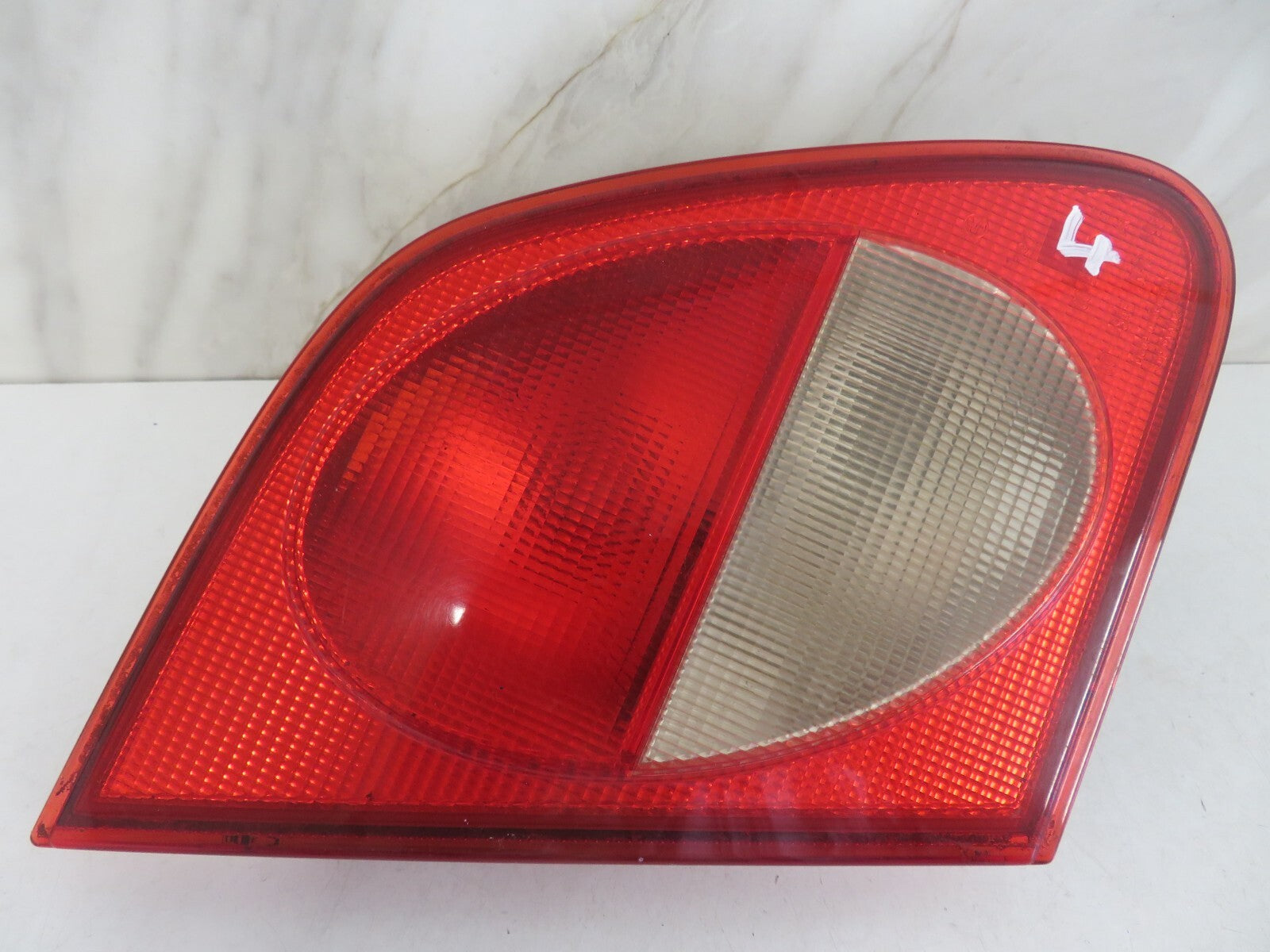 MERCEDES E CLASS W210 NS REAR TAIL LIGHT A2108201164 1995-2002 A1129-4