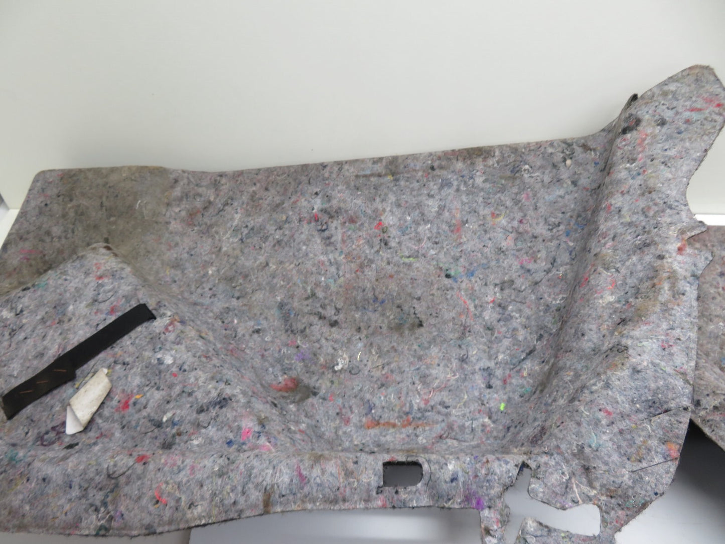 FORD FOCUS ST REAR BOOT SIDE CARPETS BOTH SIDES 2005-2010