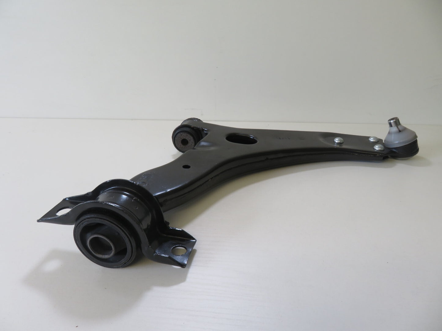 OS DRIVER RIGHT LOWER CONTROL ARM FOR FORD FOCUS MK1 1998-2004 TC871 DELPHI