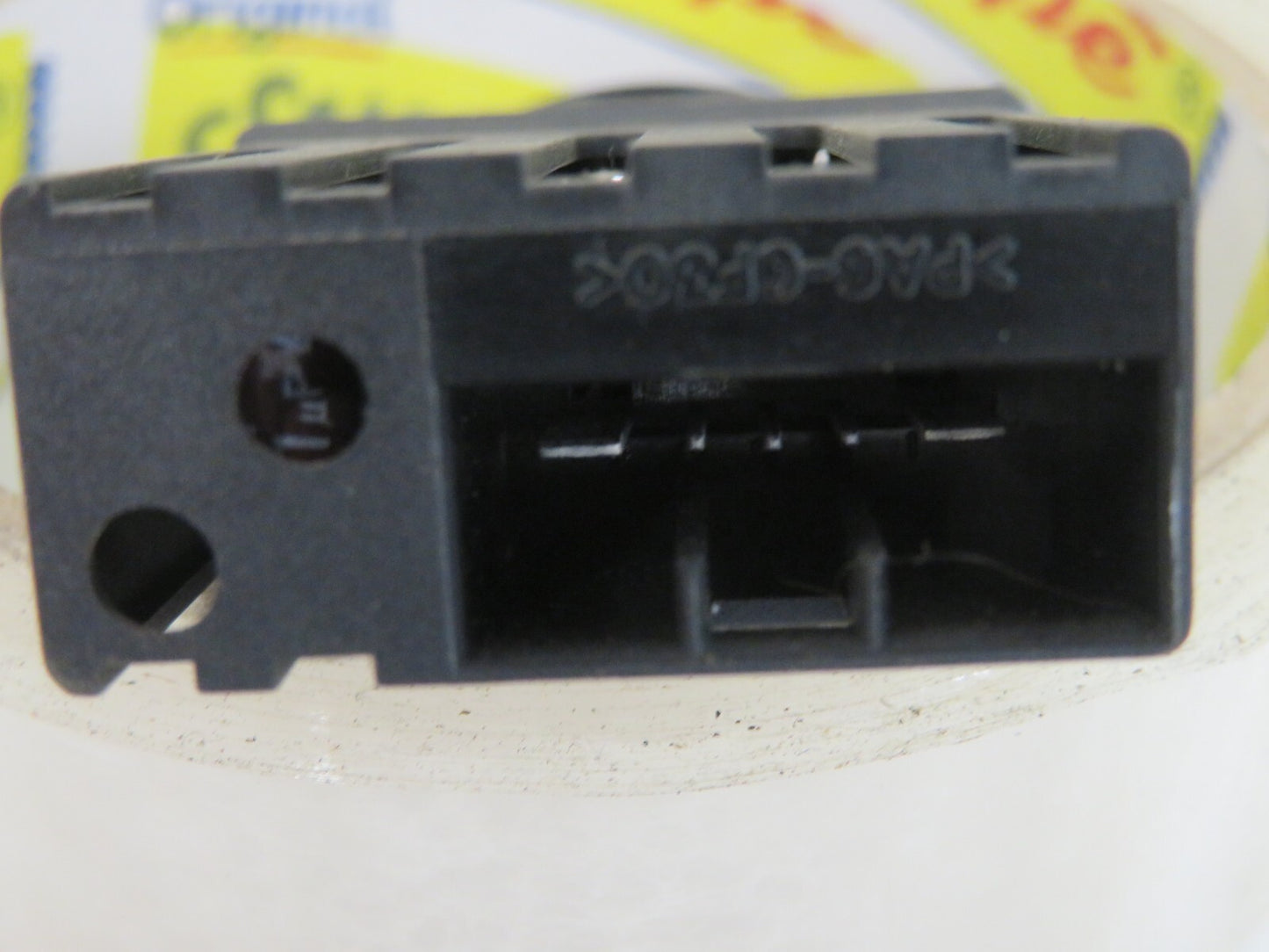 ROVER 75 HEATED SEAT SWITCH YUG101980 1999-2005 MIXA1540-16