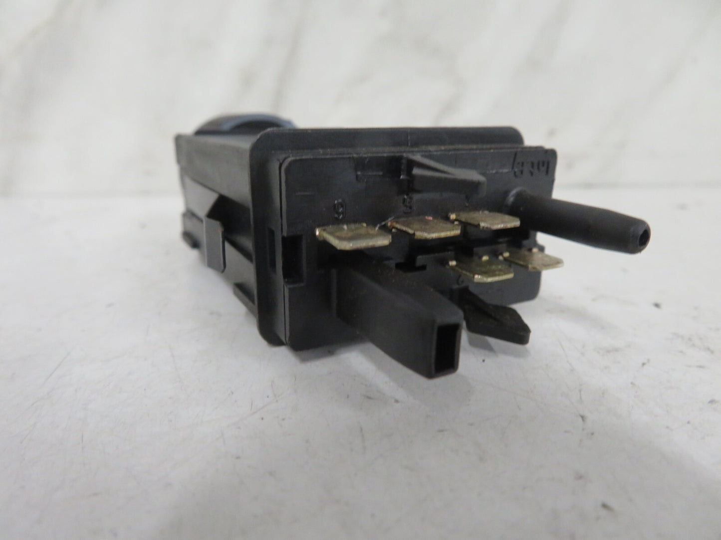 AUDI TT MK1 REAR WINDOW DEMIST SWITCH 8N0941503B 1999-2006 1424-7