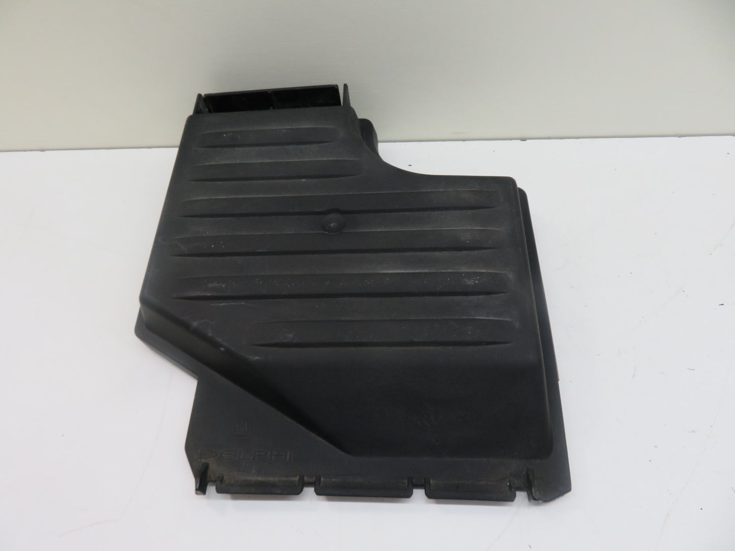 VAUXHALL CORSA ENGINE BAY FUSE BOX COVER TRIM 09115986 2000-2006 1530-3