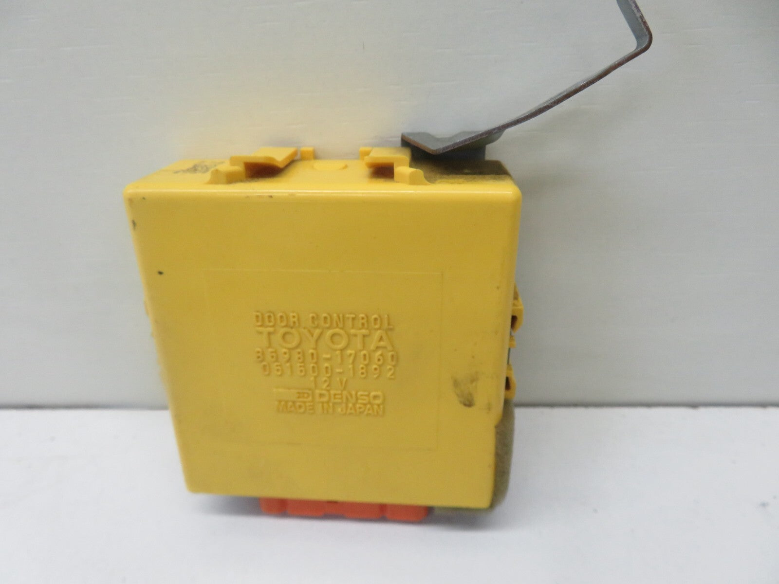 TOYOTA MR2 MK2 SW20 DOOR CONTROL RELAY 86980-17060 1990-1999 REF4160