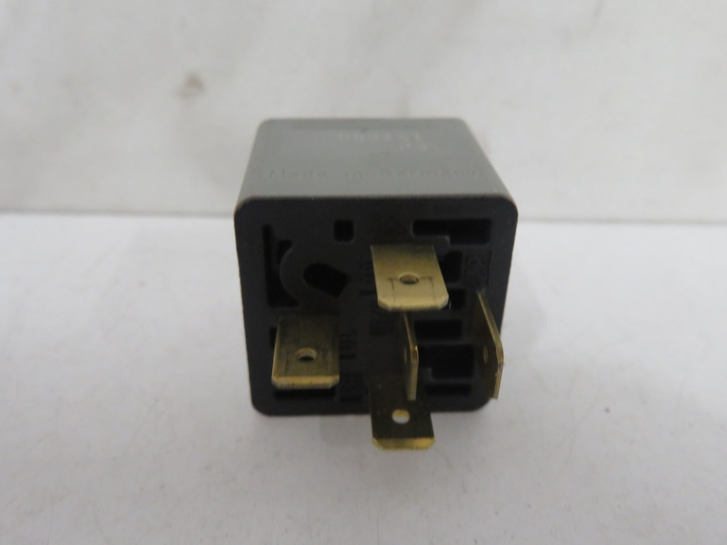 SAAB 93 9-3 BOSCH RELAY 1626239 1998-2002 SB18
