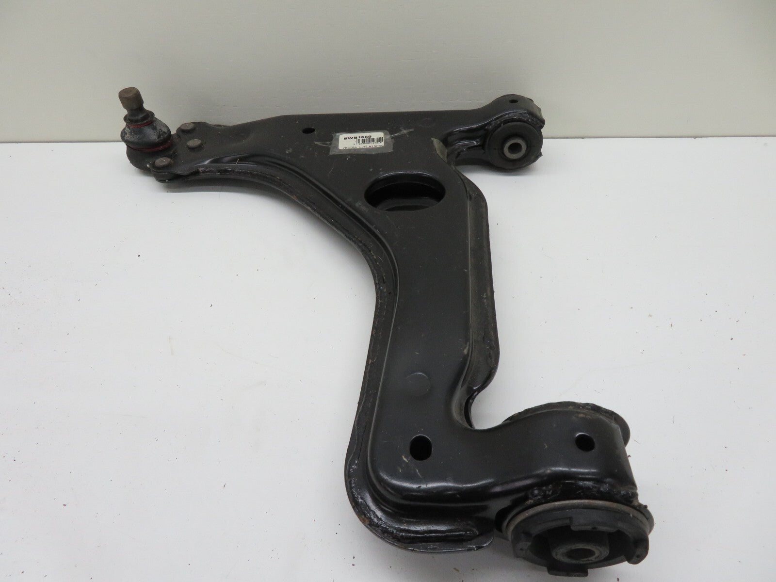 NS PASSENGER FRONT LOWER CONTROL ARM FOR VAUXHALL VECTRA 1995-2002 BW1660