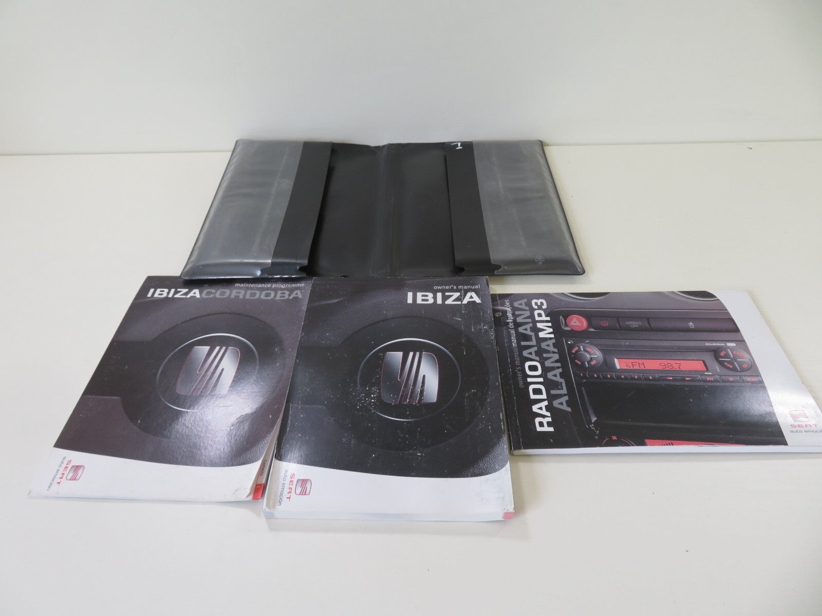 SEAT IBIZA MK3 6L OWNERS MANUAL WITH FOLDER 2002-2008 2018-1