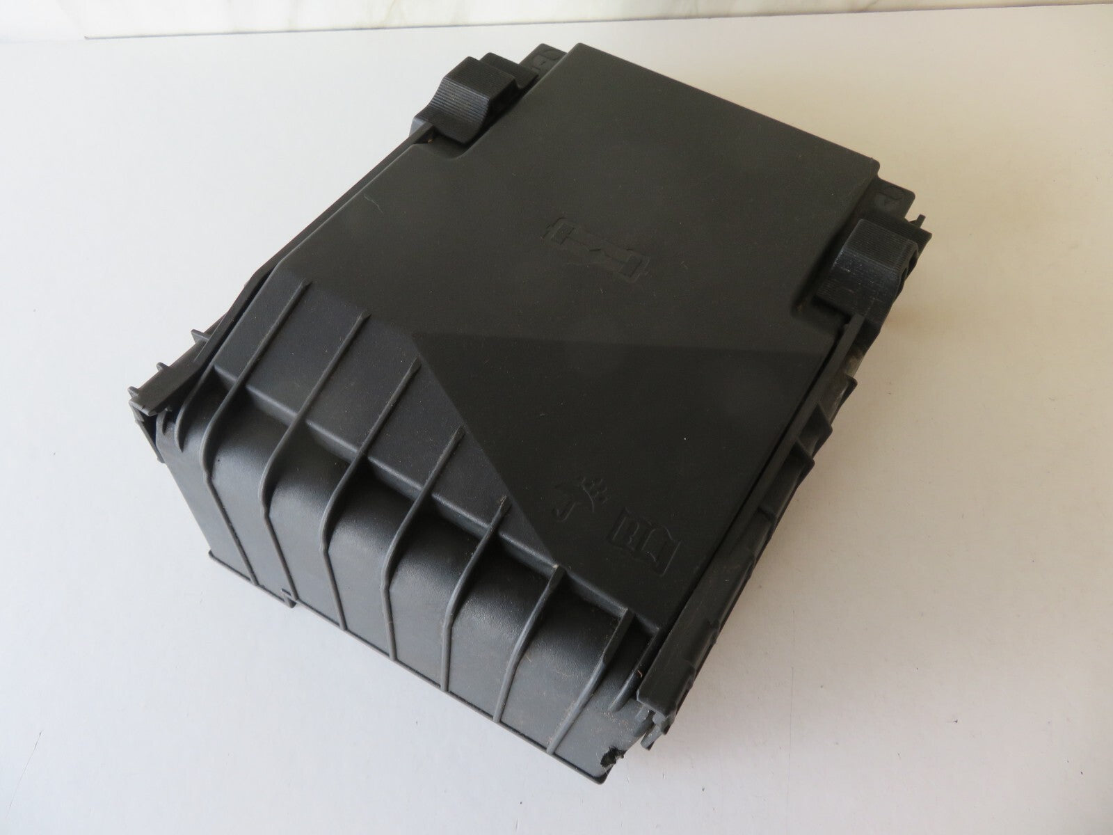 VOLKSWAGEN VW TOURAN ENGINE BAY FUSE BOX COVER 1K0937132F 2003-2010 AMS1245-2