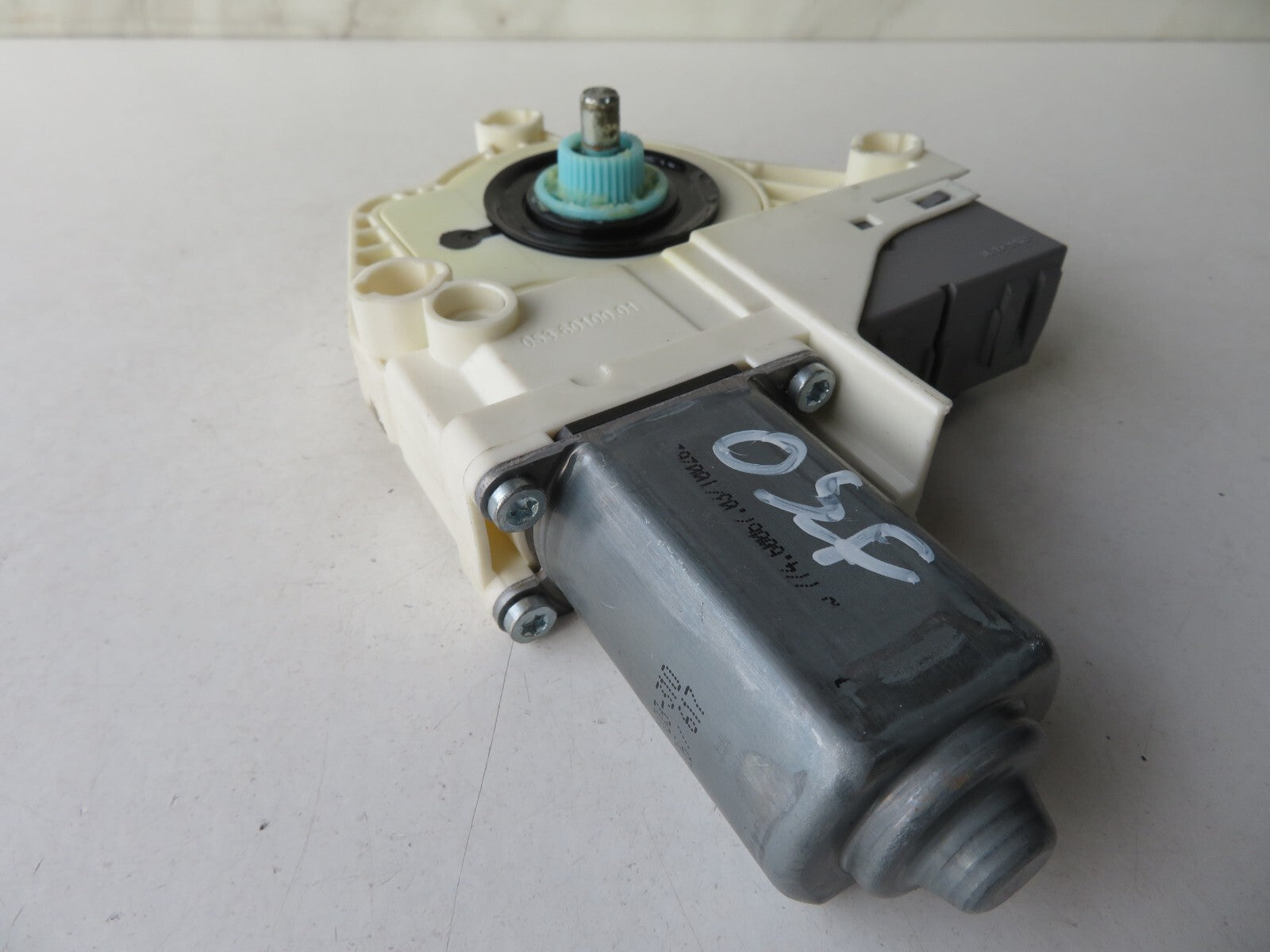 LAND ROVER DISCOVERY 3 OSF WINDOW MOTOR CUR000140 2005-2009 AMS1115-2