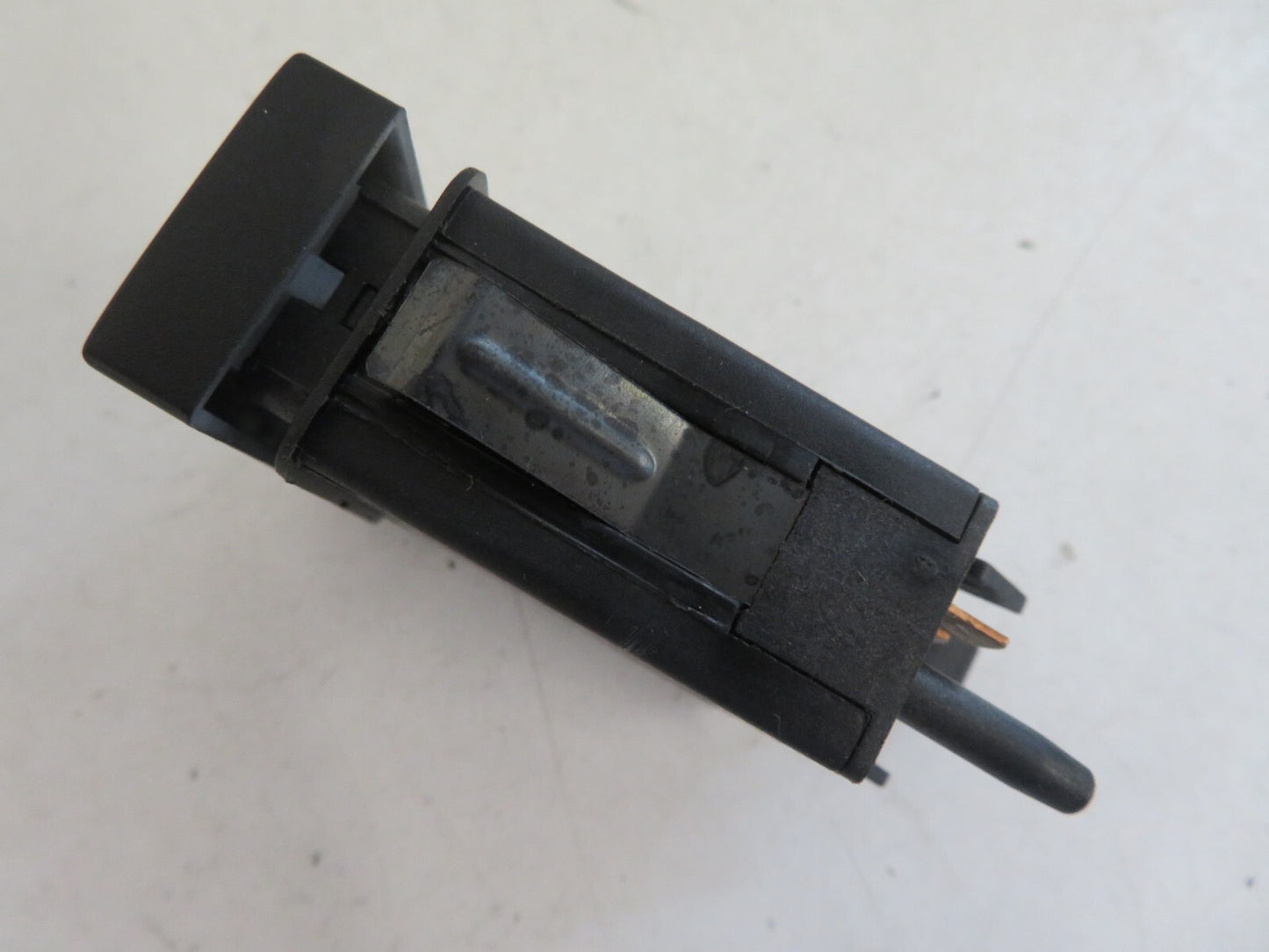 VOLKSWAGEN VW BEETLE REAR WINDSCREEN DEMIST SWITCH 1C0959621 1999-2005 AMS-19