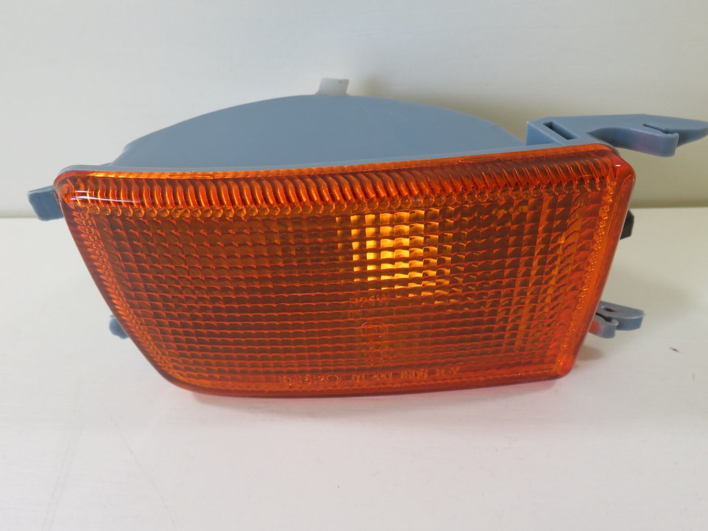 OS DRIVER FRONT INDICATOR LIGHT FOR VW GOLF 1992-1997 441-1506R-UE-Y