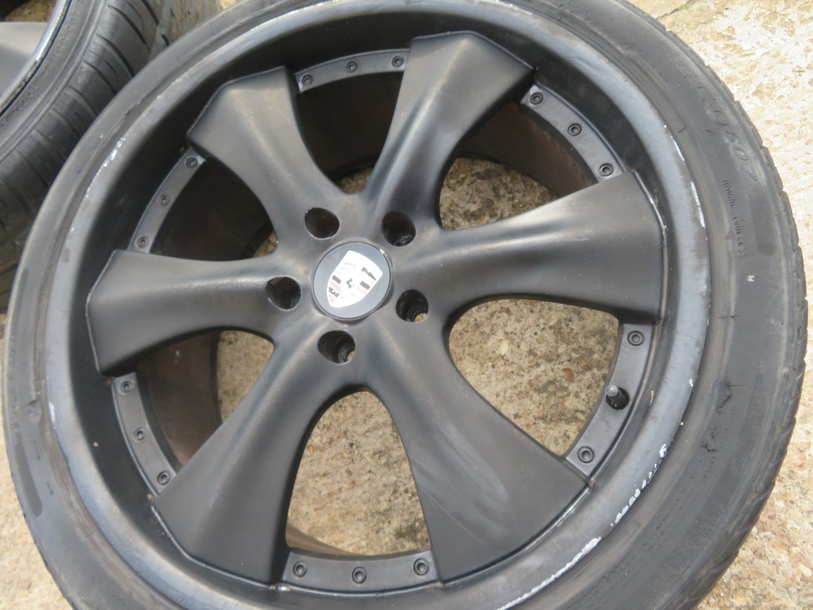 VEMIRI ARNAGE 22" ALLOY WHEELS WITH TYRES (SEE PHOTOS, NEED REFURB) 5 X 130 PCD
