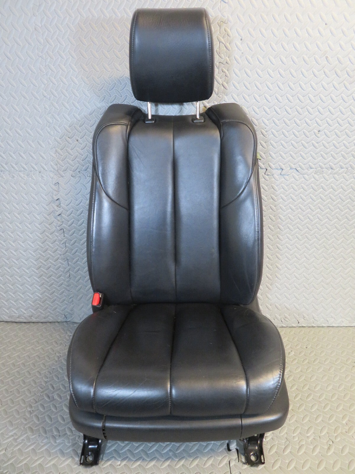 MAZDA CX7 NSF PASSENGER FRONT LEATHER SEAT 2009-2012