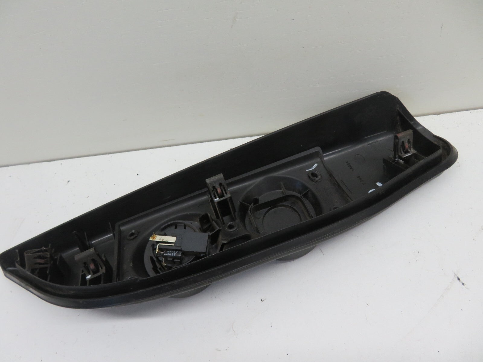 PEUGEOT BIPPER NS PASSENGER SIDE TWEETER COVER TRIM 2008-2015 1721-12