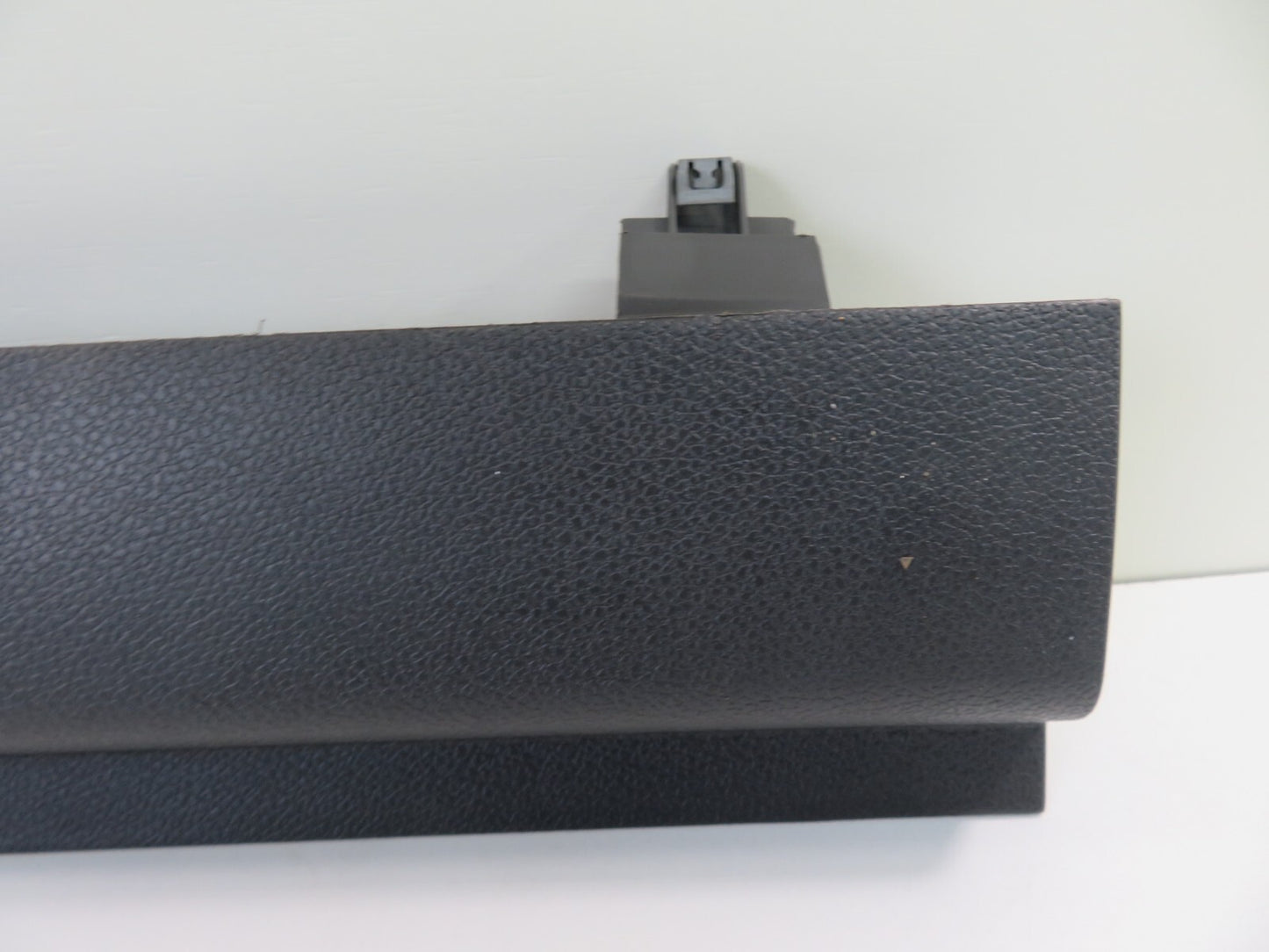 FORD C-MAX NSF LOWER DASH TRIM 2006-2010 1551-8