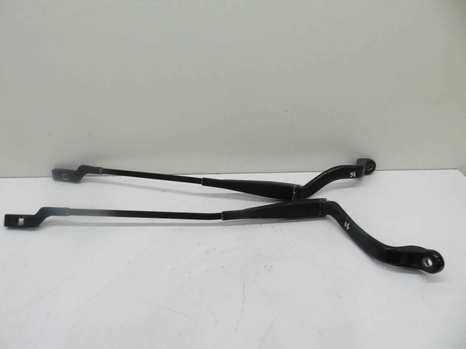 FORD S-MAX FRONT WIPER ARMS PAIR (SEE PHOTOS) 2006-2014 2121-15