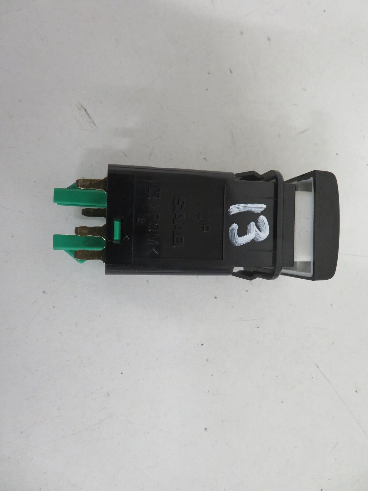 SAAB 95 9-5 FRONT FOG LIGHT SWITCH 12768423 2005-2009 MIX1349-13