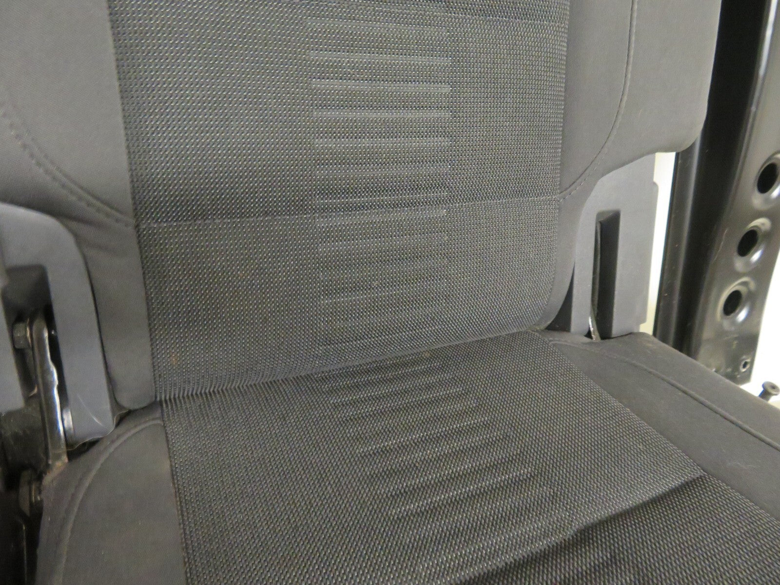 VOLKSWAGEN VW TOURAN REAR THIRD ROW CLOTH SEATS CADDY 2K 2003-2009