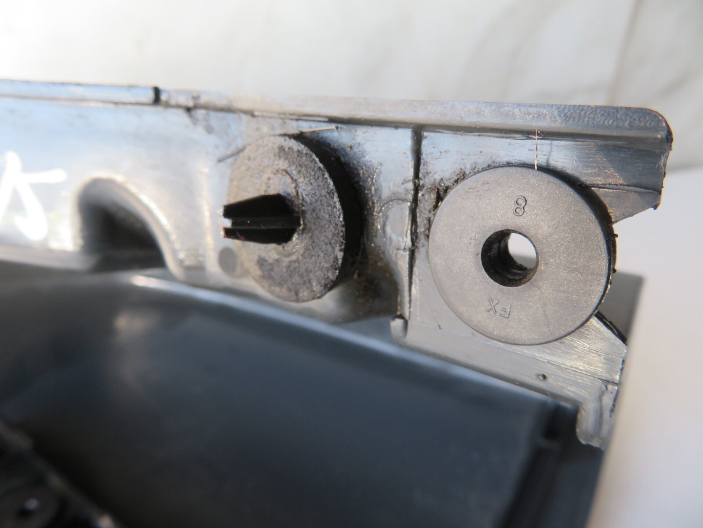 RENAULT TRAFFIC VIVARO OS DRIVER REAR BUMPER TRIM 8200011484 2001-14 AS14-9