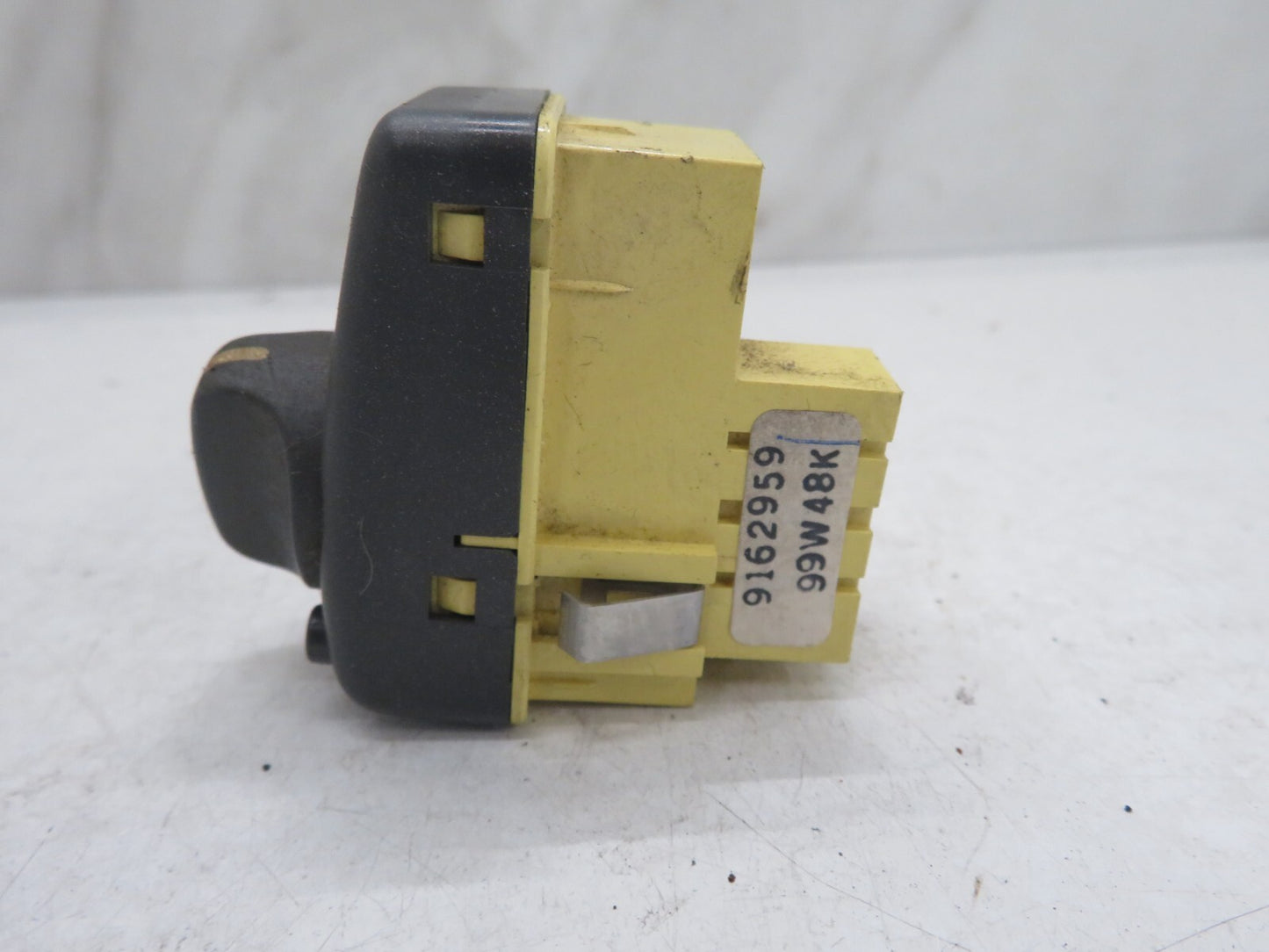 VOLVO V70 MK1 INFO SWITCH 9162959 1996-2000 MIX1550-9