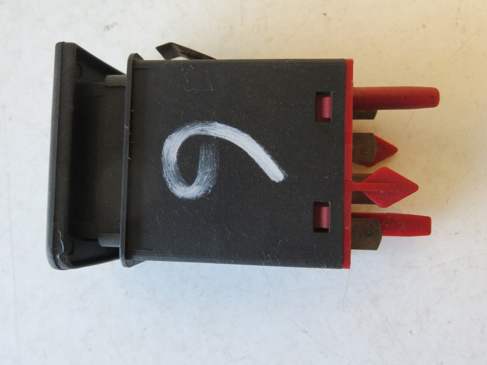 VOLKSWAGEN VW GOLF MK4 ASR TRACTION SWITCH 1J0927133A 1998-2004 AMS1703-6