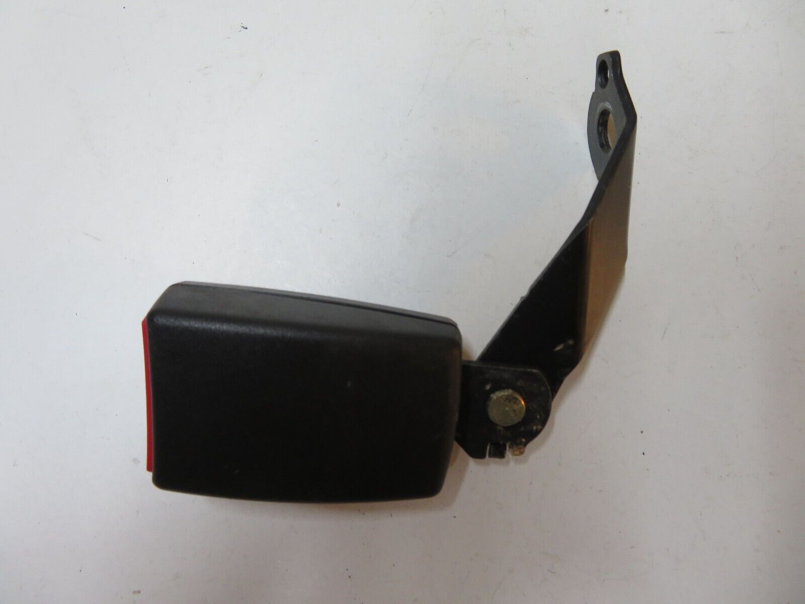 AUDI TT MK1 OSR SEAT BELT BUCKLE 8n885774001c 1998-2004 B6