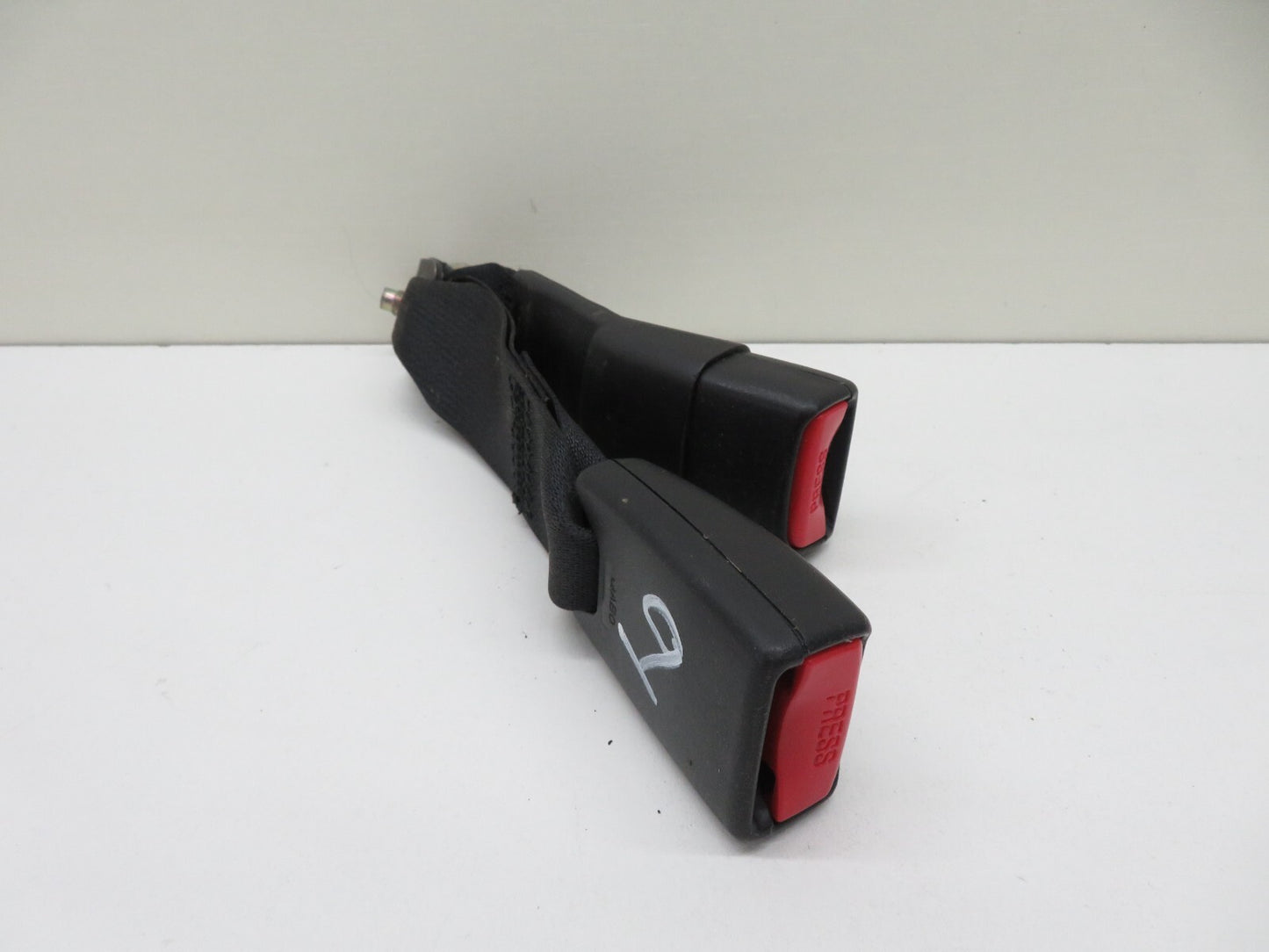 MAZDA CX7 REAR SEAT BELT BUCKLE 2008-2012 1325-9