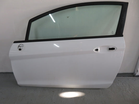 FORD FIESTA MK7 ST180 NS PASSENGER DOOR IN FROZEN WHITE (SEE PHOTOS) 2013-2017