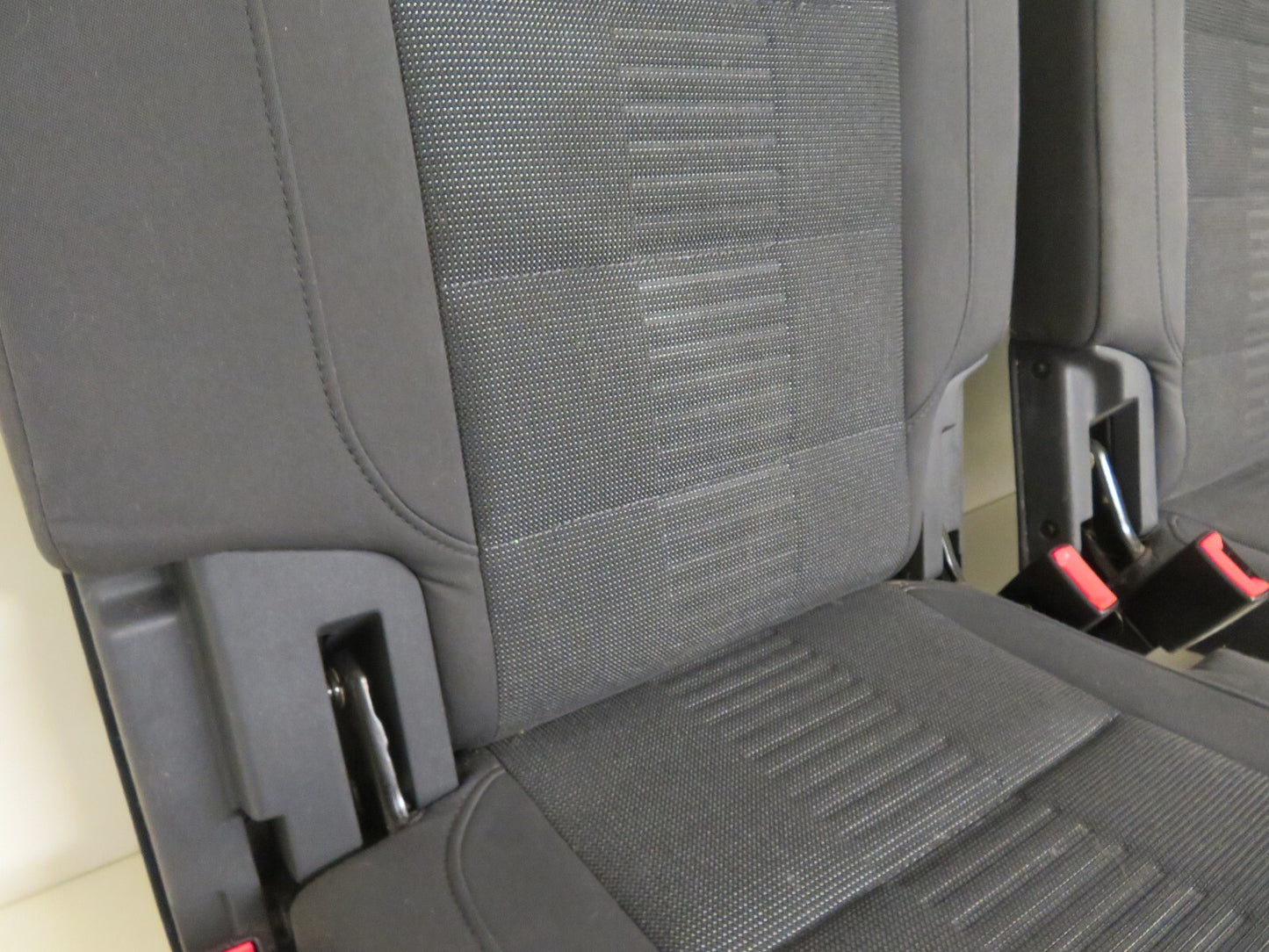 VOLKSWAGEN VW TOURAN REAR THIRD ROW CLOTH SEATS CADDY 2K 2003-2009