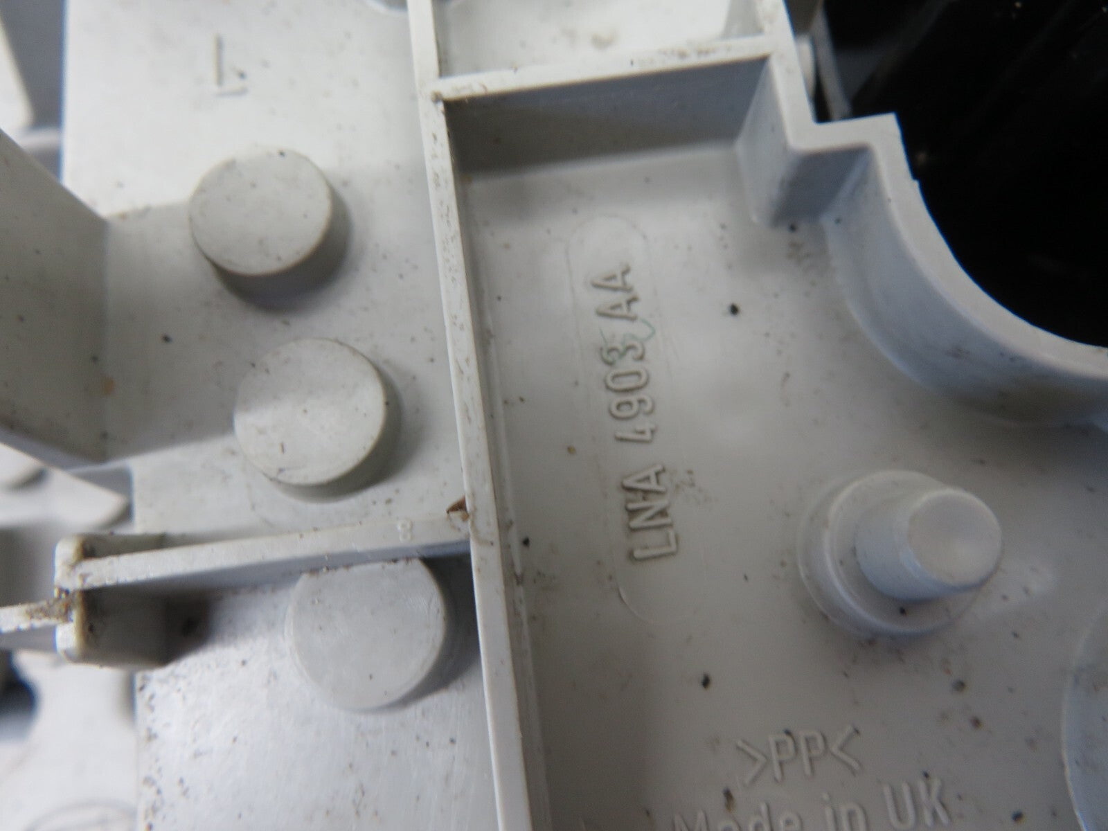 JAGUAR XJR NS PASSENGER REAR TAIL LIGHT (SEE PHOTOS) 1994-2001