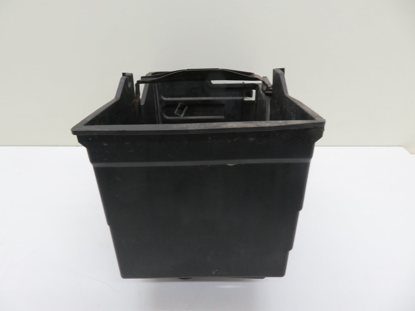 FORD FOCUS ST225 BATTERY BOX CLAMP AM51-10723-BC 2005-2010