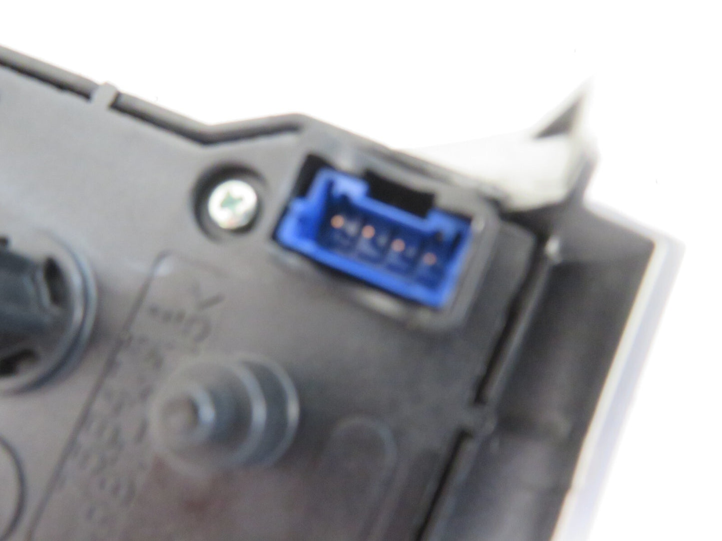 PEUGEOT 4007 STEERING WHEEL CRUISE CONTROL SWITCHES 75B473 2007-2012 1452-32