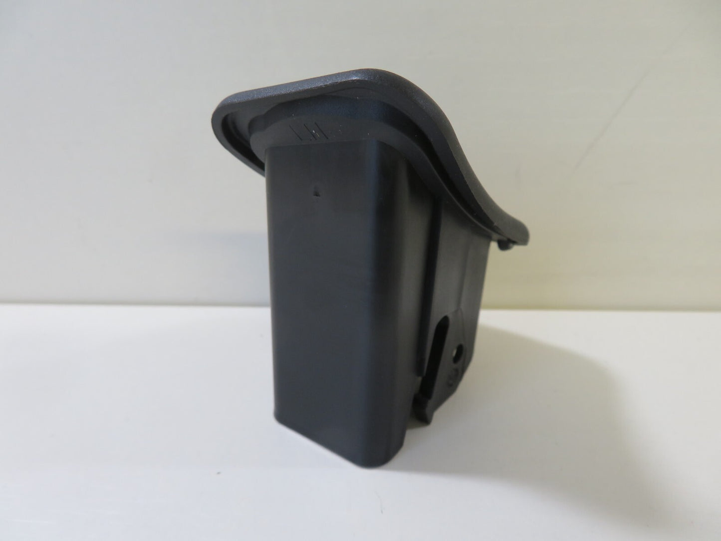 BMW MINI COOPER R50 R52 REAR SEAT ISOFIX COVER TRIM 7043173 2001-2006 1325-24