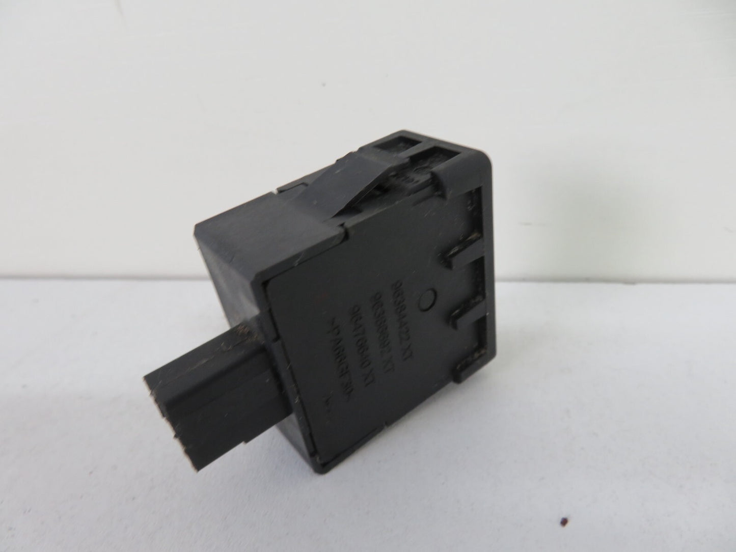 FIAT SCUDO HEADLIGHT LEVEL SWITCH 2007-2016 1514-8