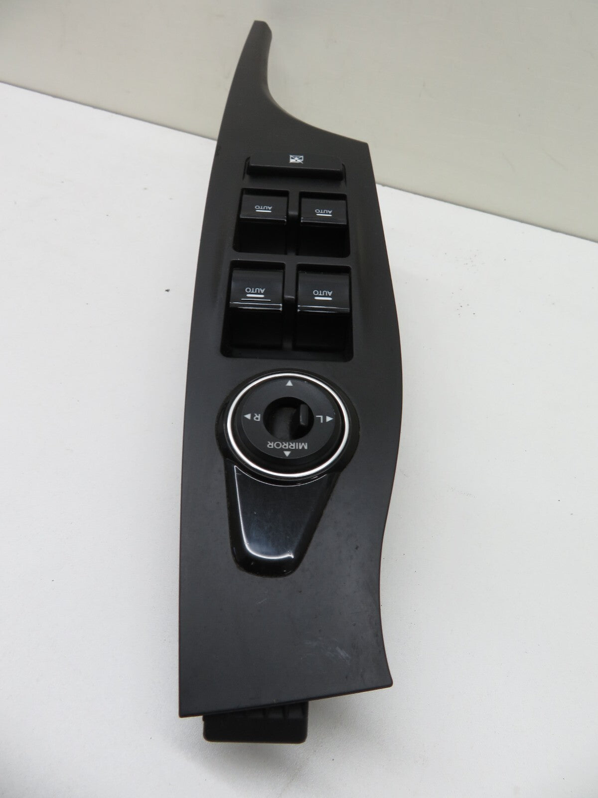 HYUNDAI I40 OS DRIVER WINDOW SWITCHES 93570-3Z550 2011-2015 A581-13