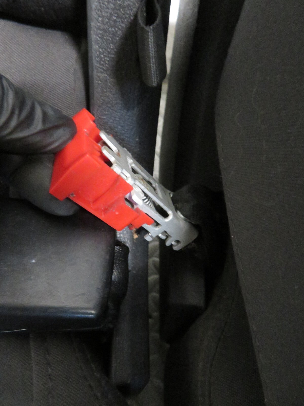 VOLKSWAGEN VW TOURAN MIDDLE ROW CLOTH SEATS CADDY 2K (SEE PHOTOS) 2003-2009