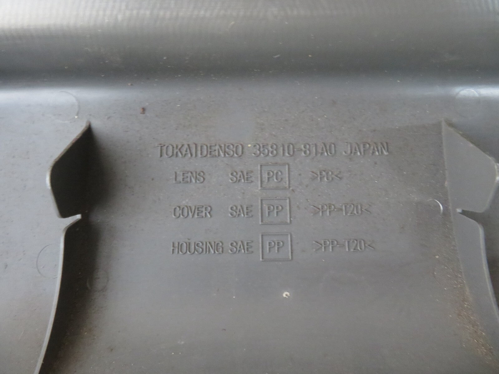 SUZUKI JIMNY REAR THIRD MIDDLE BRAKE LIGHT 1998-2005 AMS1509-7