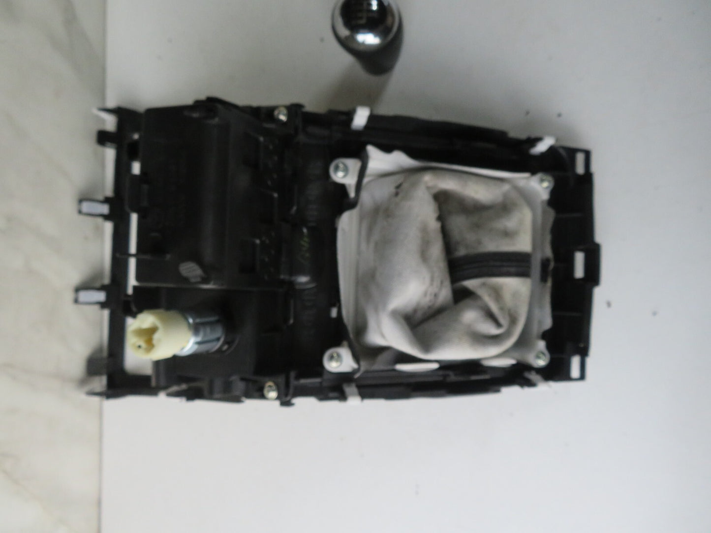 MAZDA 6 CENTRE CONSOLE TRIM HEATED SWITCH GEAR KNOB 2008-2012 AMS1458-3